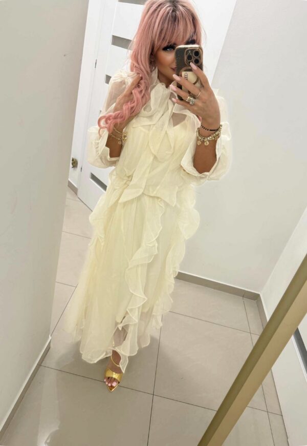 Eteryczna sukienka z falbanami – model PREMIUM