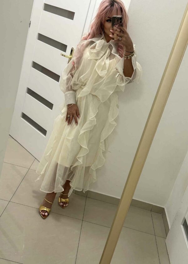 Eteryczna sukienka z falbanami – model PREMIUM