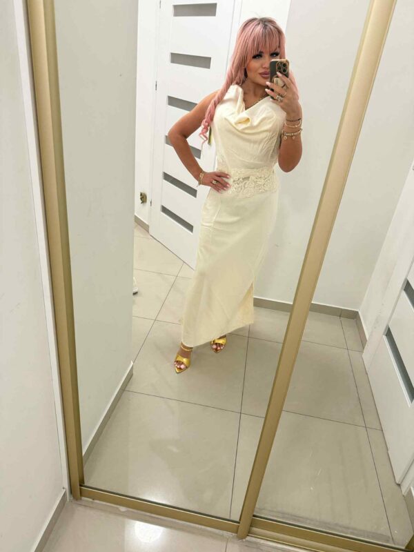 Elegancki komplet – bluzka & spódnica